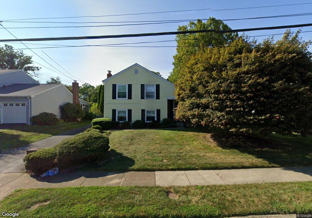 417 Sir Galahad Dr, Brookhaven, PA 19015 - photo 1