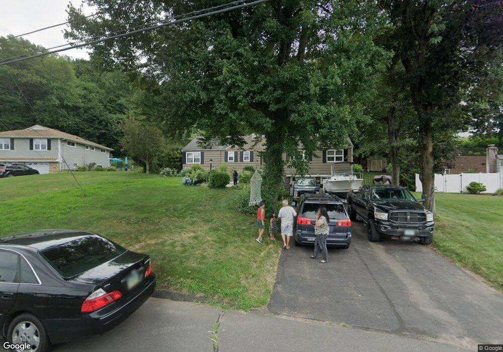 135 Brentwood Rd, Newington, CT 06111 - photo 1