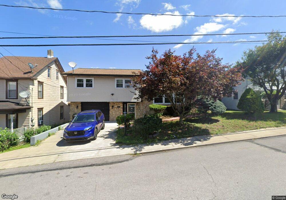 949 N Vine St, Hazleton, PA 18201 - photo 1