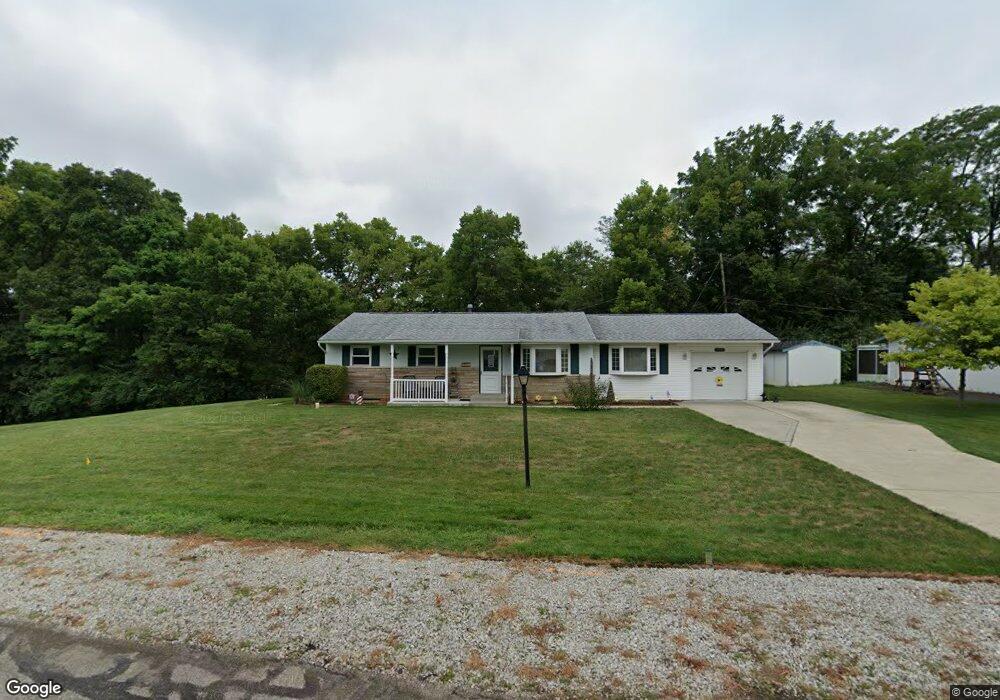 3441 Maple Shade Ct, Columbus, OH 43228 - photo 1