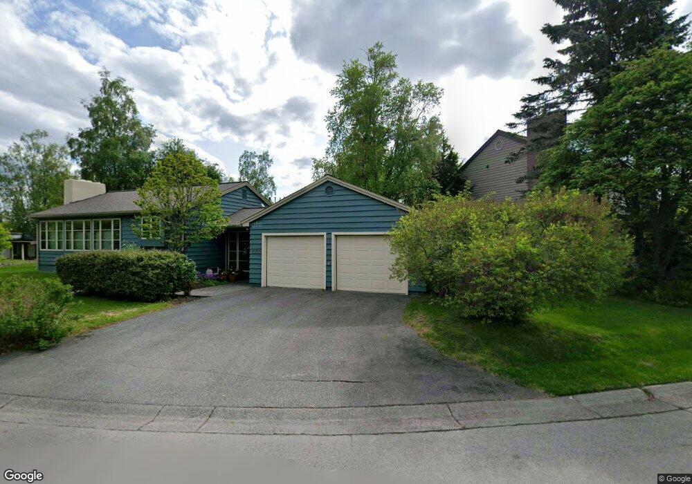 1316 Hillcrest Dr unit 13, Anchorage, AK 99503 - photo 1