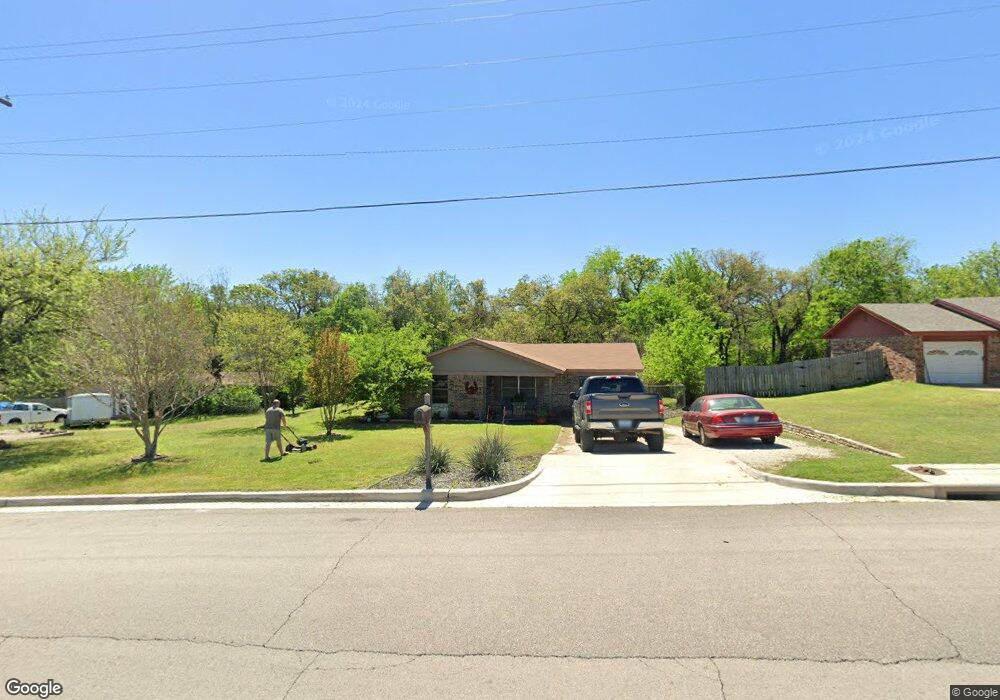 1323 Vine St, Weatherford, TX 76086 - photo 1