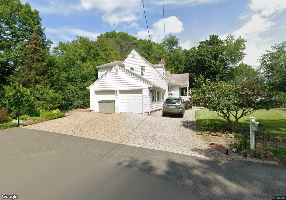 24 Lindy Place, Old Tappan, NJ 07675 - photo 1