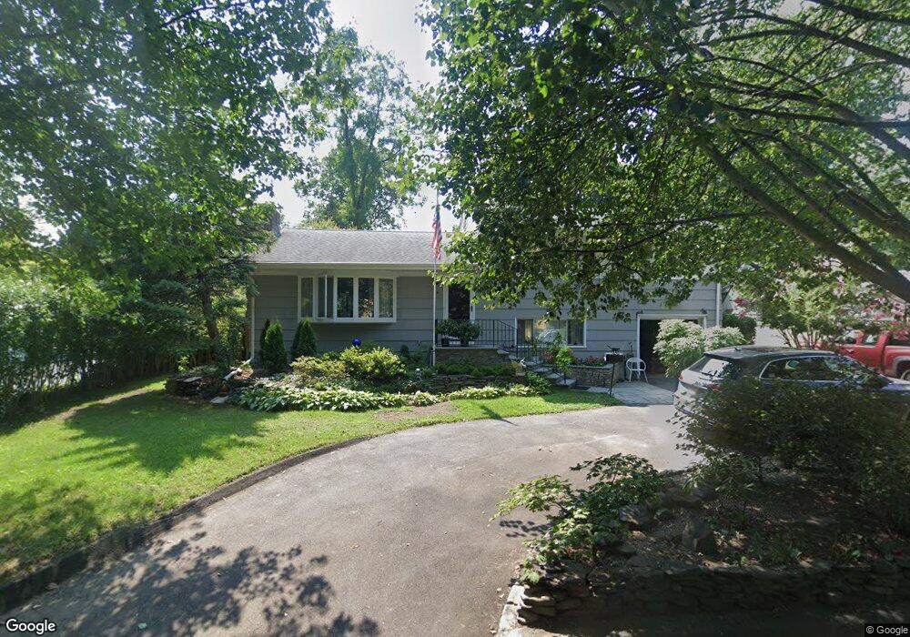 64 Clinton St, Sea Cliff, NY 11579 - photo 1