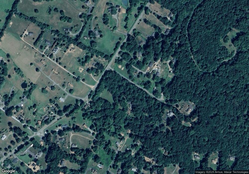 9743 Crest Hill Rd, Marshall, VA 20115 - photo 1