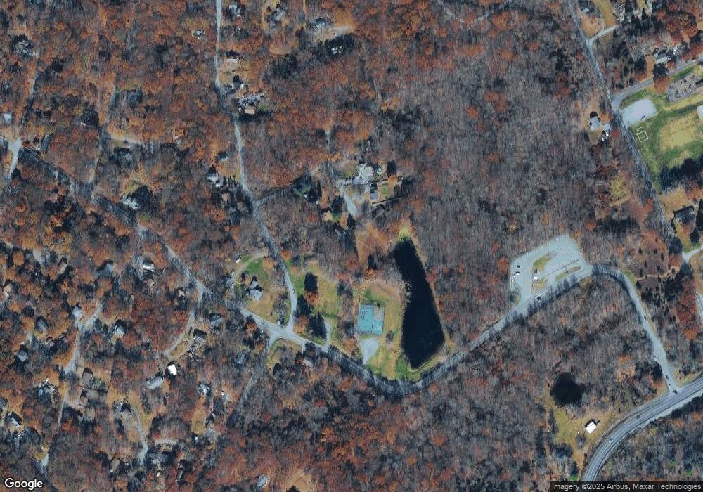 210 Stag Ct S, Bushkill, PA 18324 - photo 1