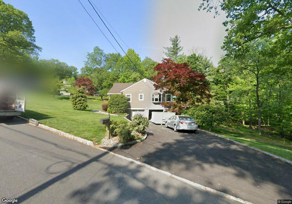 19 Hemlock Dr, Caldwell, NJ 07006 - photo 1