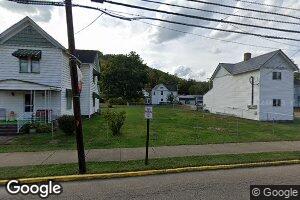 57 Smithfield St, Dillonvale, OH 43917
