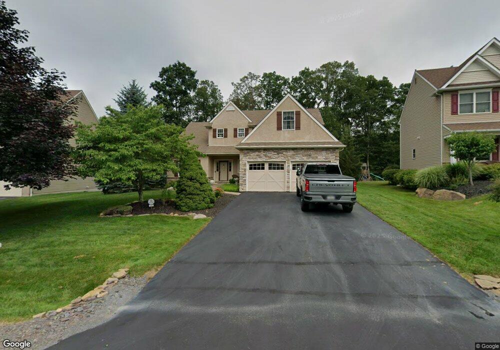 127 Fairway Dr, Drums, PA 18222 - photo 1