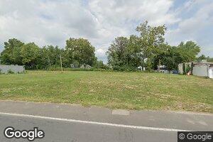 213 Chambers Rd, Saint Louis, MO 63137