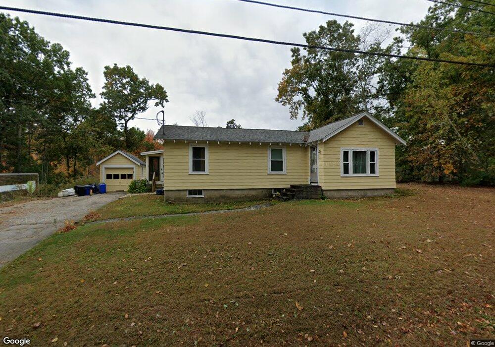 121 Forrest St, Plaistow, NH 03865 - photo 1