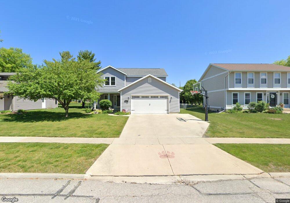 2621 Fandre Dr, Cedar Falls, IA 50613 - photo 1