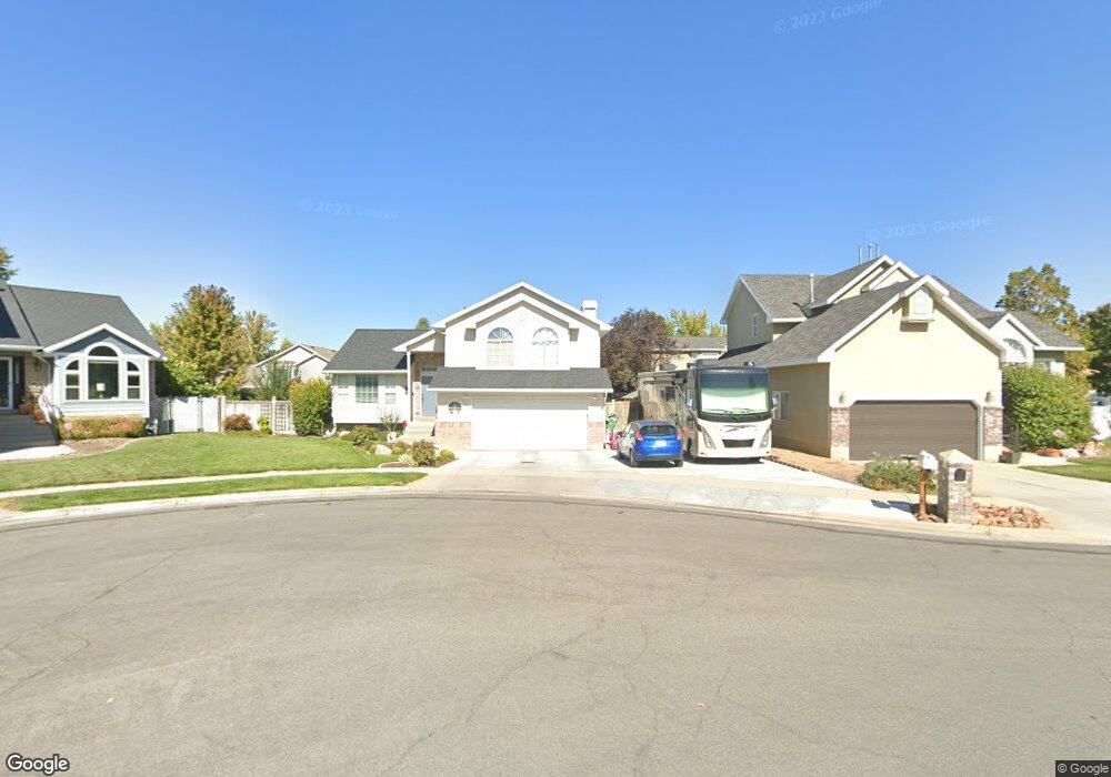 1067 E Barnwood Way, Sandy, UT 84094 - photo 1