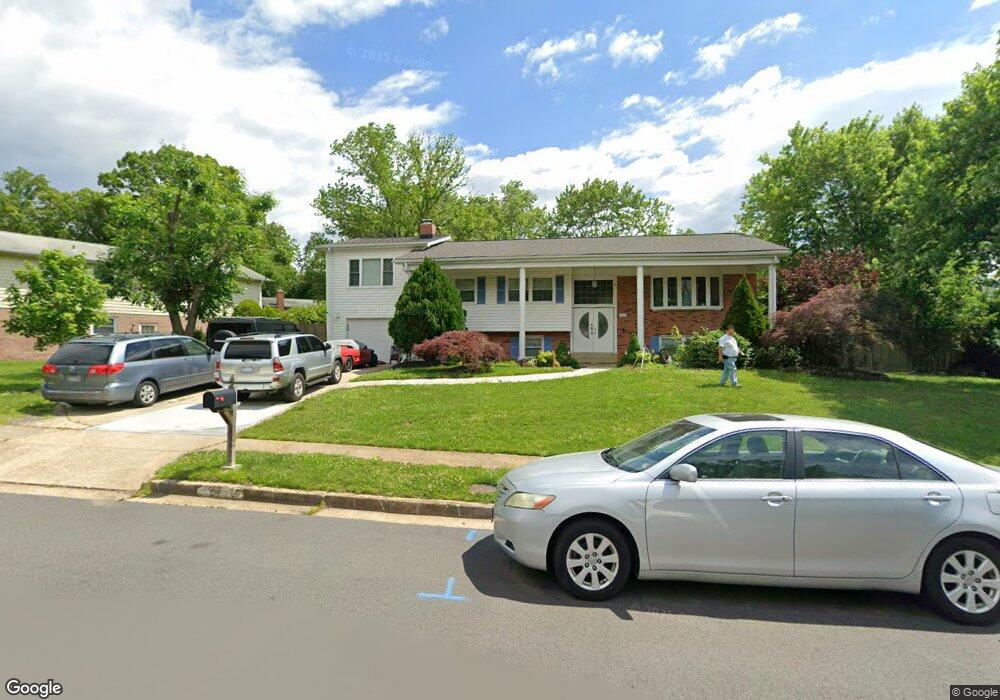 4925 Gadsen Dr, Fairfax, VA 22032 - photo 1