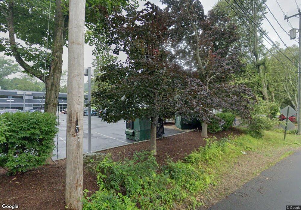 664 Danbury Rd, Ridgefield, CT 06877 - photo 1