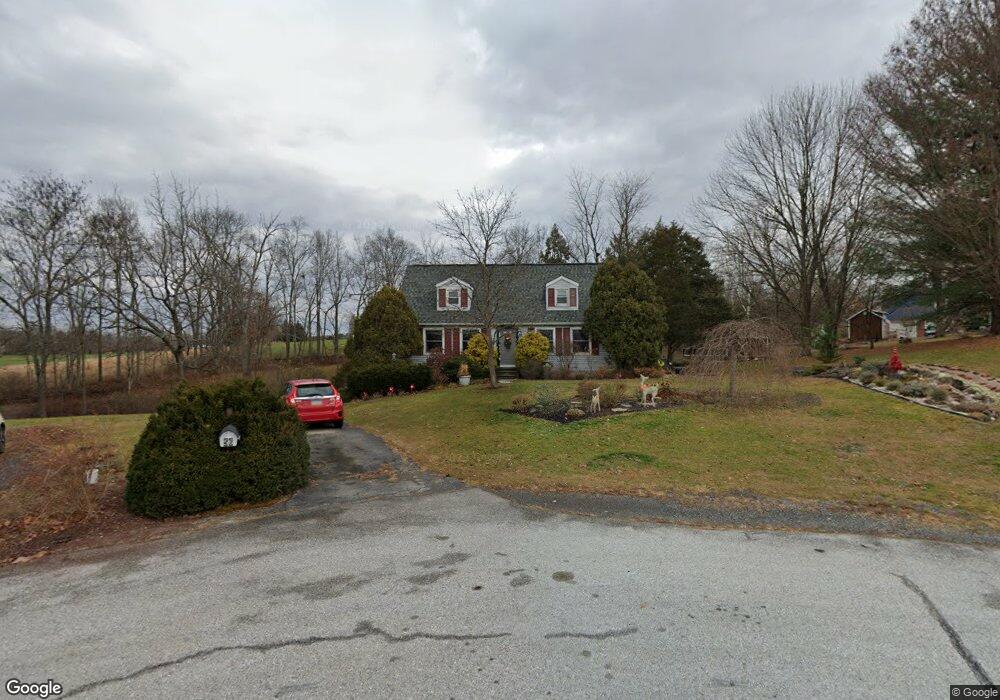 56 Robin Cir unit 32, Gettysburg, PA 17325 - photo 1