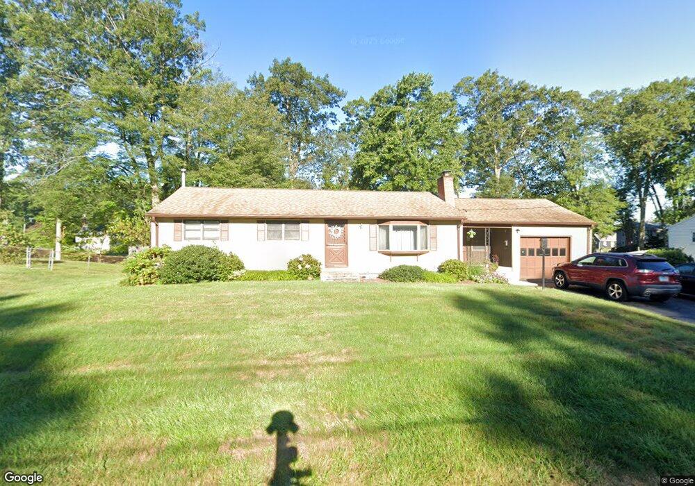 28 Standish St, Enfield, CT 06082 - photo 1