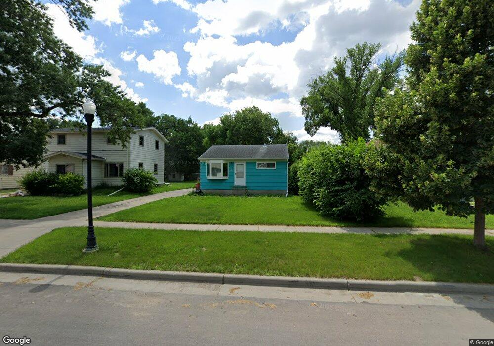 1618 8th Ave S, Fargo, ND 58103 - photo 1
