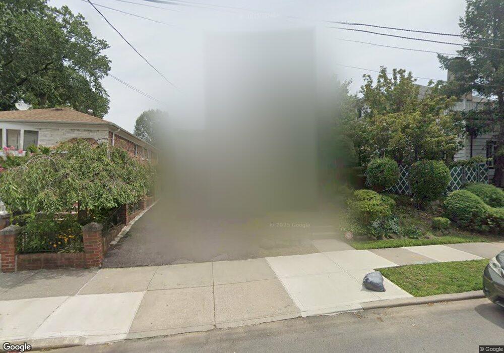 3377 166th St, Flushing, NY 11358 - photo 1