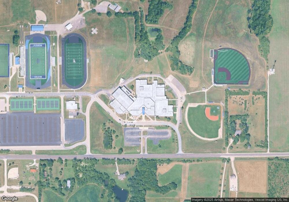 5620 SW 61st St, Topeka, KS 66619 - photo 1