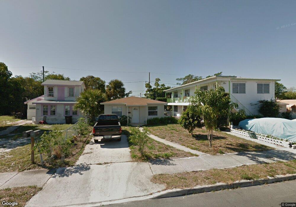 1022 Adams St, West Palm Beach, FL 33407 - photo 1
