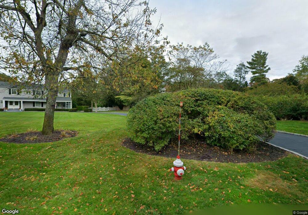 9 Hemlock Dr, Glen Head, NY 11545 - photo 1