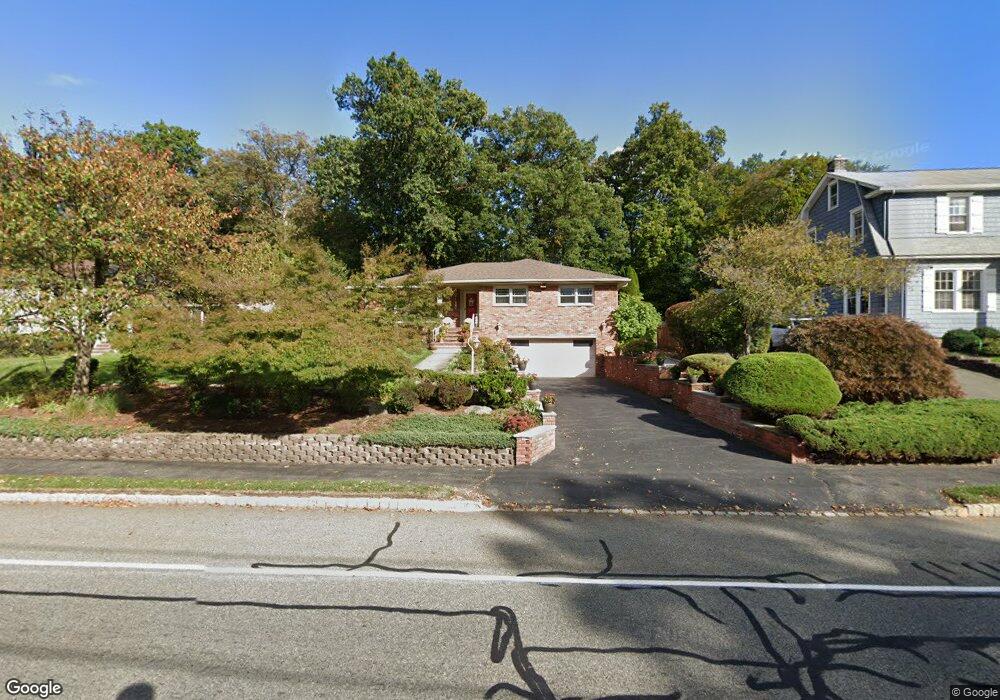 74 N Livingston Ave, Livingston, NJ 07039 - photo 1