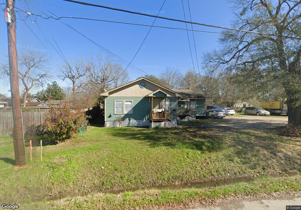 7206 Helmers St, Houston, TX 77022 - photo 1