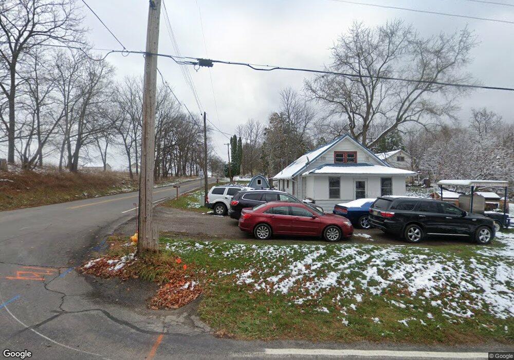 884 N Jefferson St, Ionia, MI 48846 - photo 1