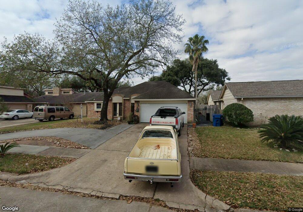 8915 Bold Forest Dr, Houston, TX 77088 - photo 1