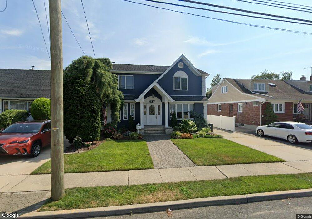 927 Third Ave, Franklin Square, NY 11010 - photo 1