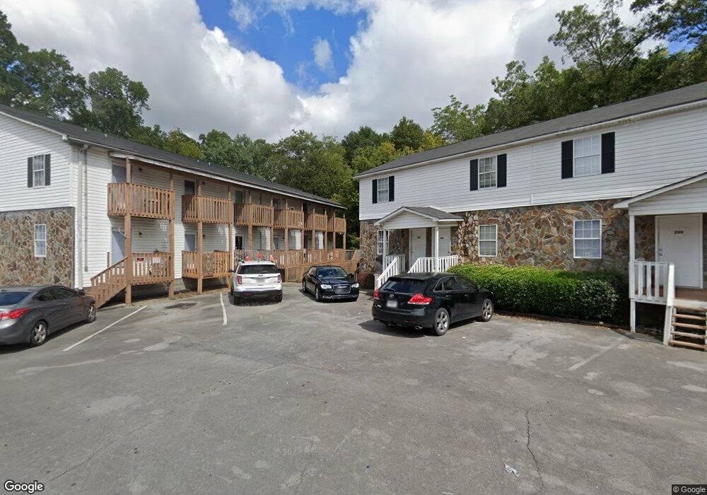 Twin Oaks, Calhoun, GA 30701 - photo 1