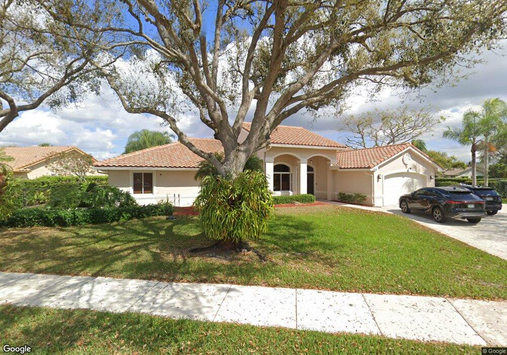 1988 SW 105th Ave, Davie, FL 33324 - photo 1