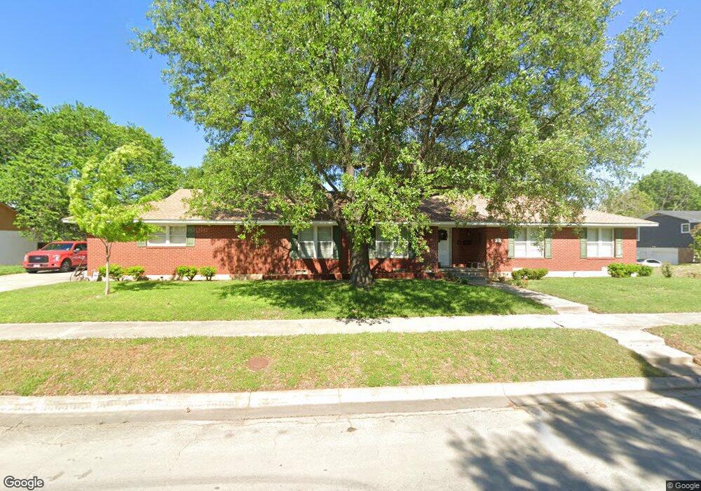 506 Line Dr, Gainesville, TX 76240 - photo 1