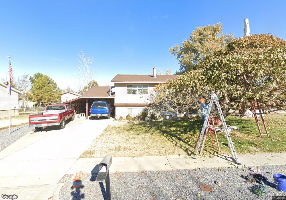 828 W 2550 N, Clearfield, UT 84015 - photo 1