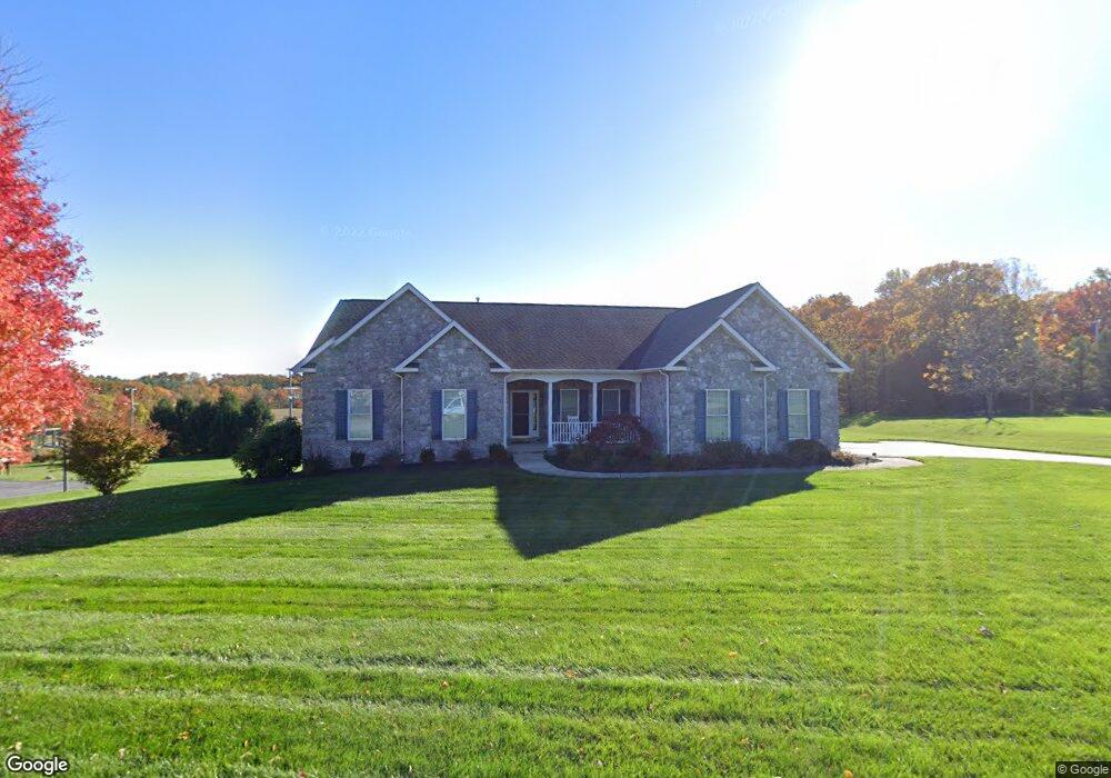 225 Peony Dr, Sykesville, MD 21784 - photo 1