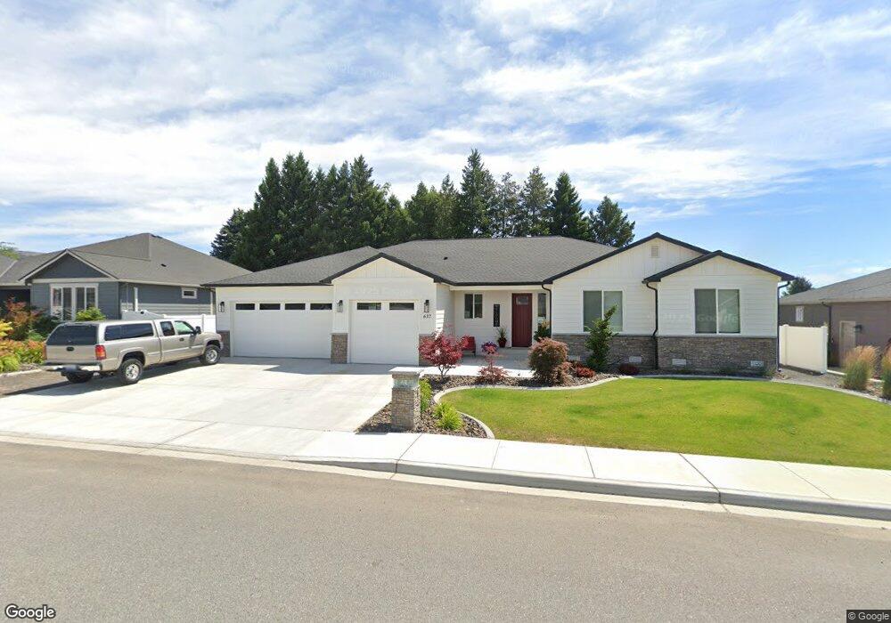 637 S Perry Ave, East Wenatchee, WA 98802 - photo 1