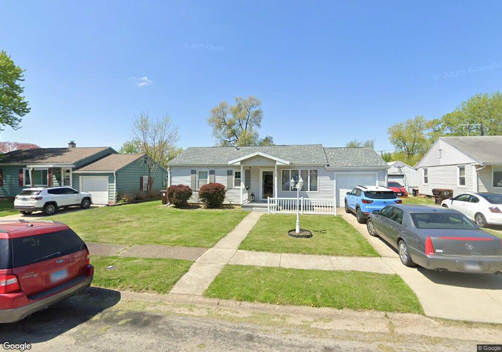 119 Portland Place, Lincoln, IL 62656 - photo 1