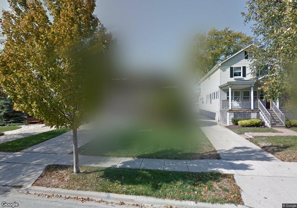 156 N Geneva Ave, Elmhurst, IL 60126 - photo 1