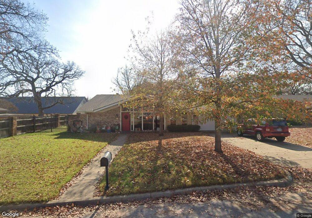 809 Overhill Dr, Hurst, TX 76053 - photo 1