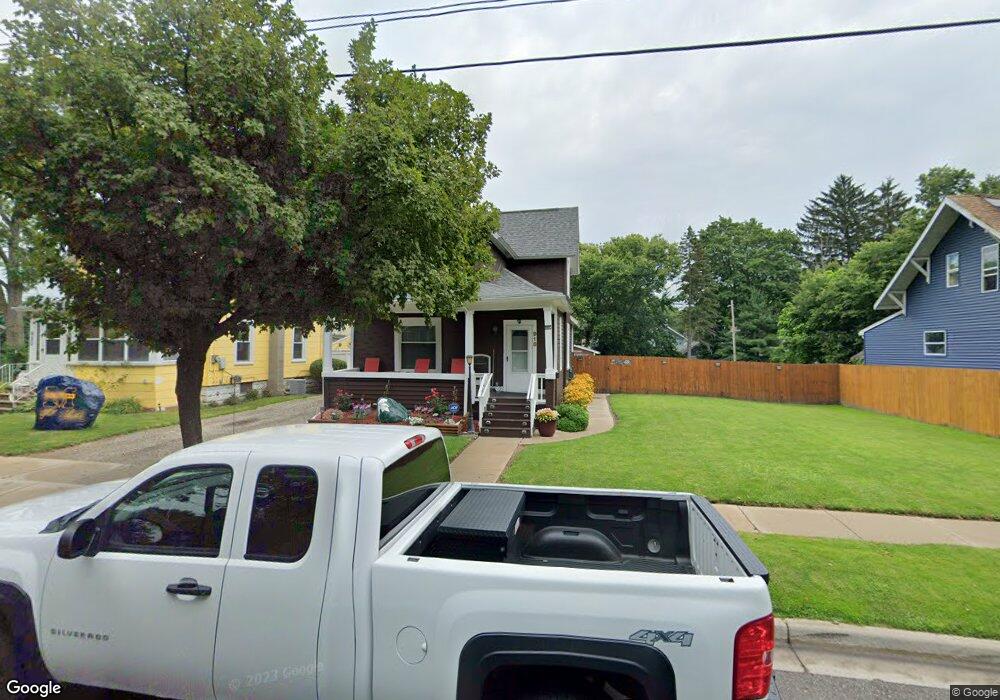 916 Chicago Ave, Lansing, MI 48915 - photo 1