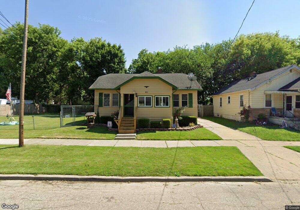 931 SiMcOe Ave, Flint, MI 48507 - photo 1