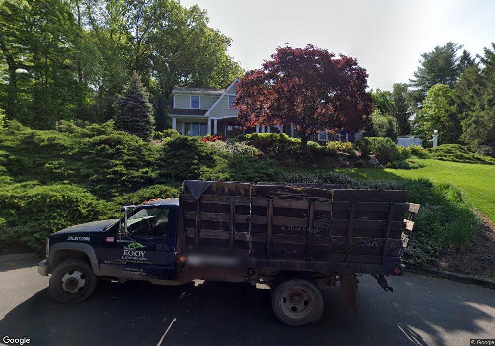 8 Heather Ct, Upper Saddle River, NJ 07458 - photo 1