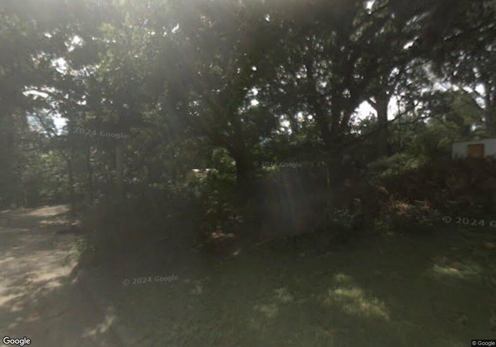 1421 28th St SE, Cedar Rapids, IA 52403 - photo 1