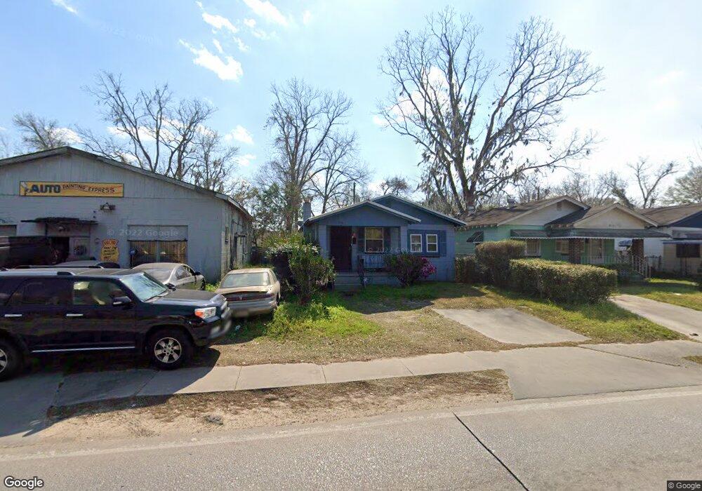 811 W 52nd St, Savannah, GA 31405 - photo 1