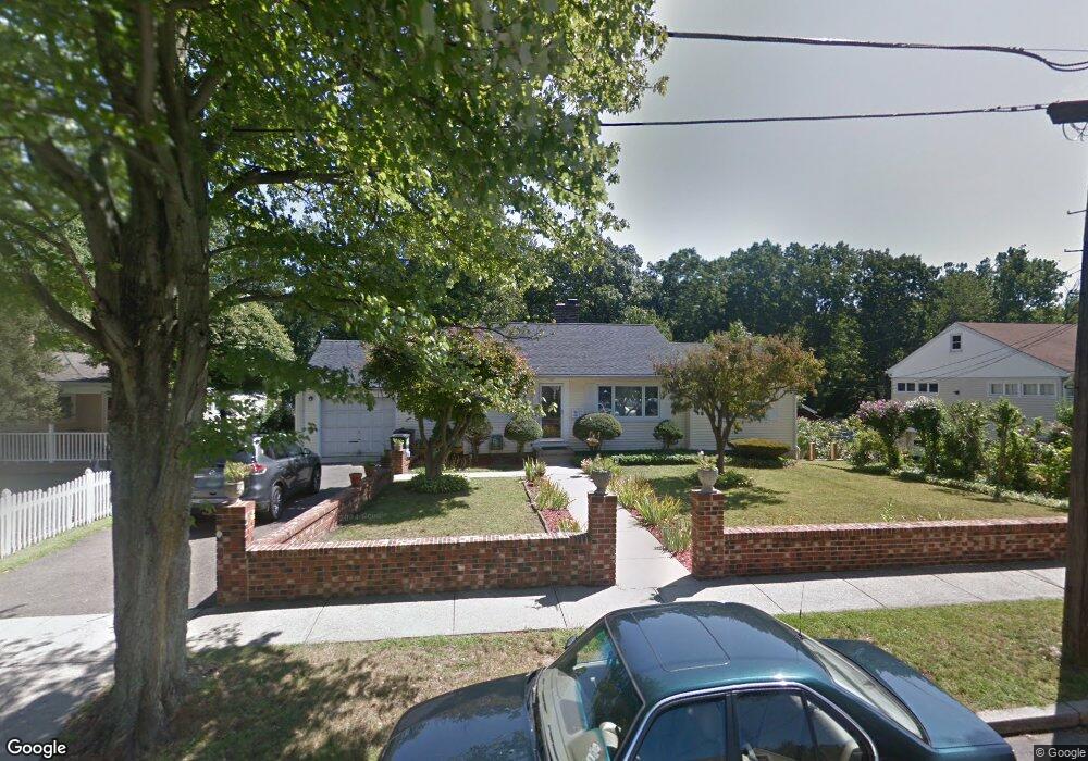 147 Courtland Hill St, Stamford, CT 06906 - photo 1