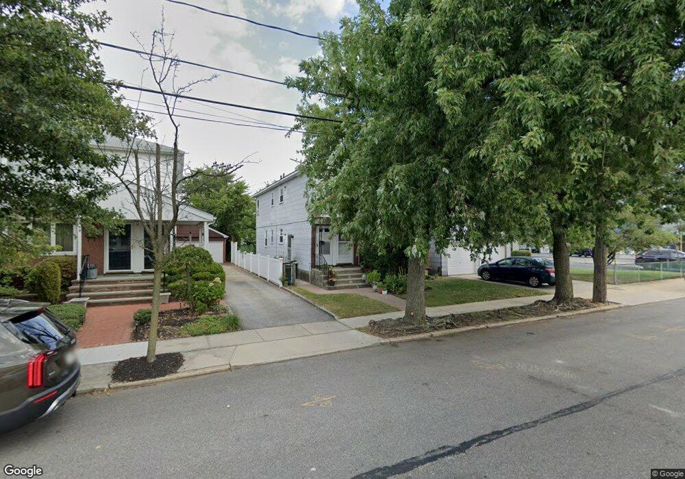 15 Alsop St unit 2, Valley Stream, NY 11581 - photo 1