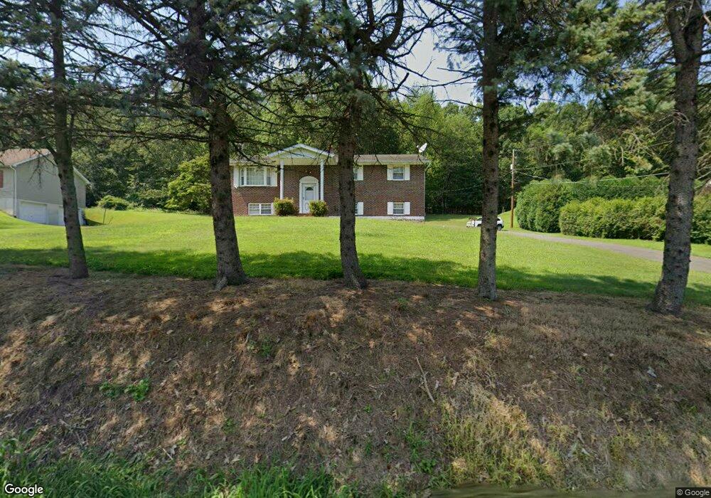 476 Beaver Run Dr, Lehighton, PA 18235 - photo 1