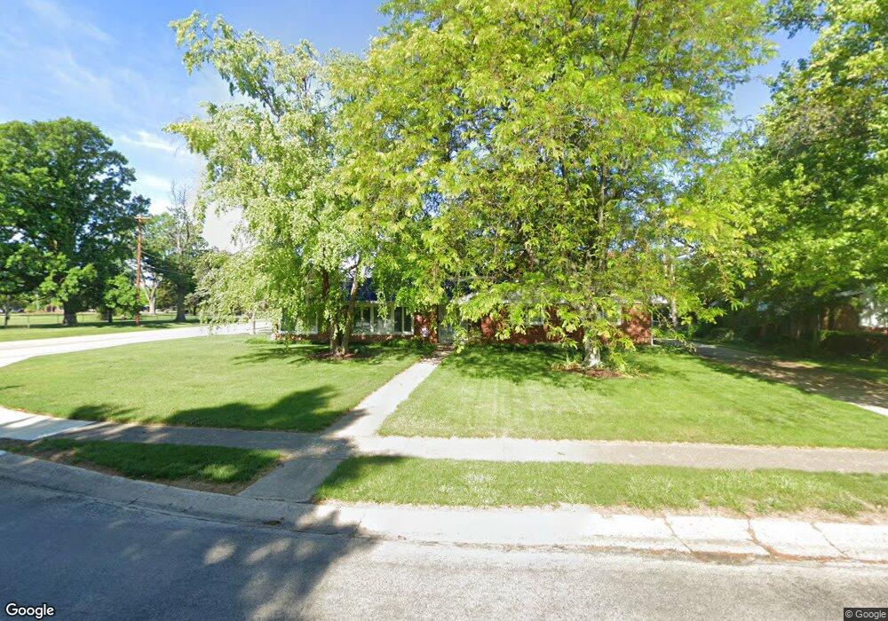 300 Crestview Dr, Mattoon, IL 61938 - photo 1