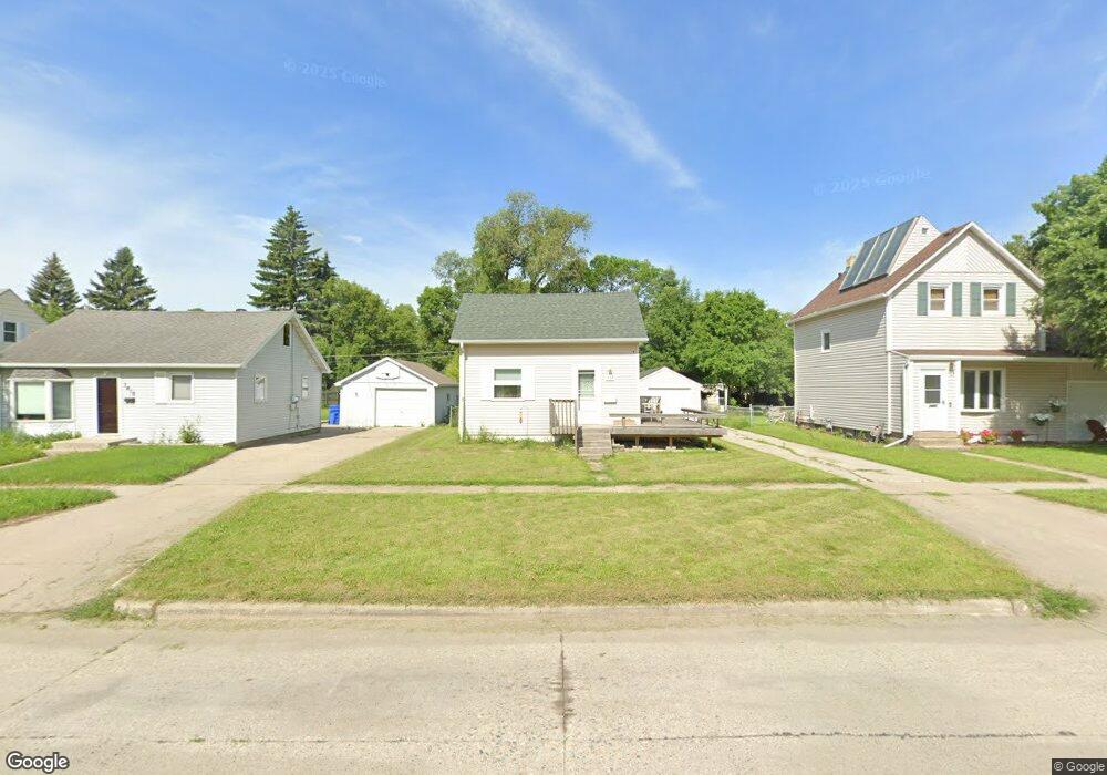 1413 14 1 2 St S, Fargo, ND 58103 - photo 1